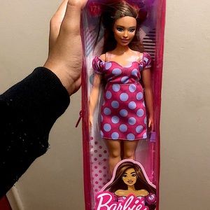 Pretty Barbie with different features 🩷 💜 !